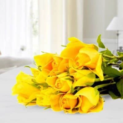10 Yellow Roses Bouquet